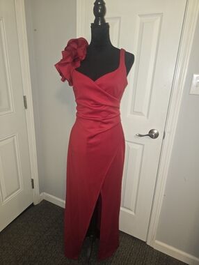 Chic One-Shoulder Red Dress